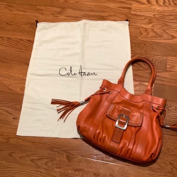 Cole Hahn orange handbag with fringe and silver hardware. - Picture 2 of 16
